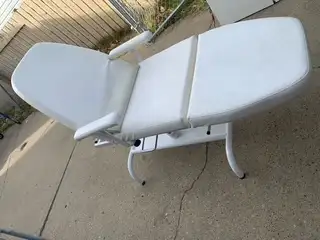 Esthetician Bed