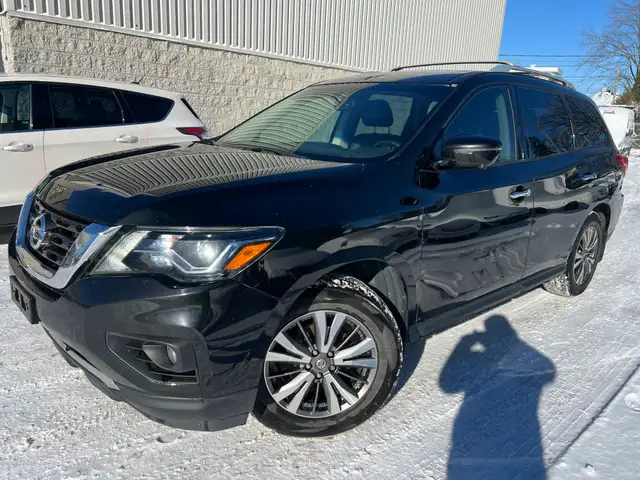 2018 Nissan Pathfinder - Photo 2