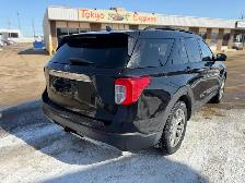 2020 Ford Explorer XLT 4X4 / CAPTAIN CHAIRS / LEATHER LOADED - Photo 5