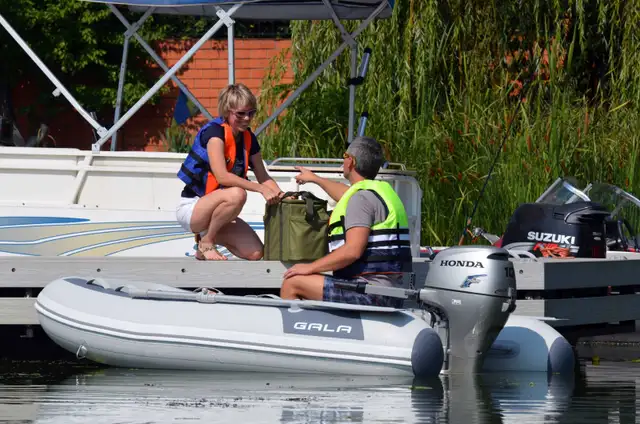 GALA Inflatable Fold-able Boat Freestyle F240 - Photo 6