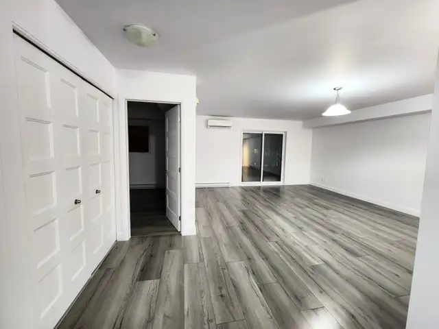 3 ½ Boul. Bastien, près des Galeries de la Capitale - Photo 3