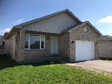 3 rooms Fanshawe student house on Thurman May 1, 2026 ALL INCLSV