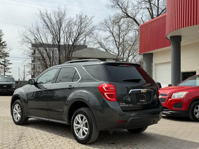 2017 Chevrolet Equinox LT AWD ONLY 118,000KMS! - Photo 3