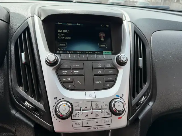 2017 Chevrolet Equinox LT AWD ONLY 118,000KMS! - Photo 18