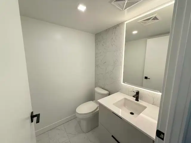 Bloor and Sherbourne 3 Bed 3 Bath Luxury Burke Condo for Rent - Photo 9