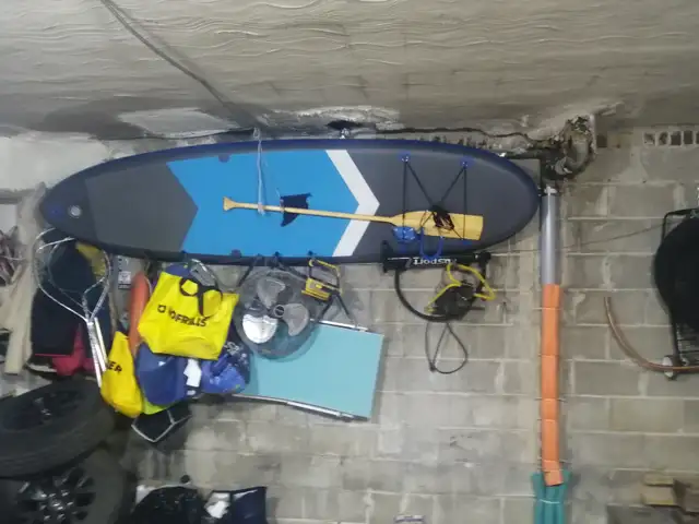 INFLATABLE PADDLE BOARD WITH PADDLE AIR PUMP AND LEG LEASH - Photo 4
