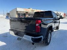 2020 Chevrolet Silverado 2500HD LT /6.6L GAS /4X4 /NO ACCIDENTS - Photo 6
