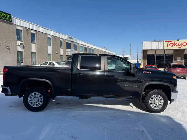 2020 Chevrolet Silverado 2500HD LT /6.6L GAS /4X4 /NO ACCIDENTS - Photo 7