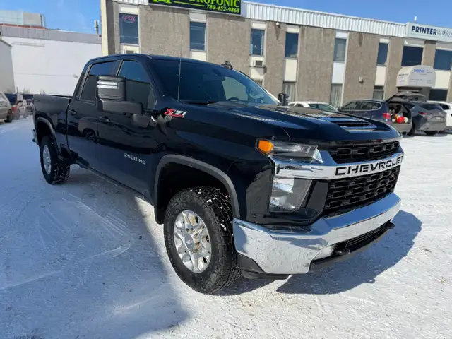 2020 Chevrolet Silverado 2500HD LT /6.6L GAS /4X4 /NO ACCIDENTS - Photo 8