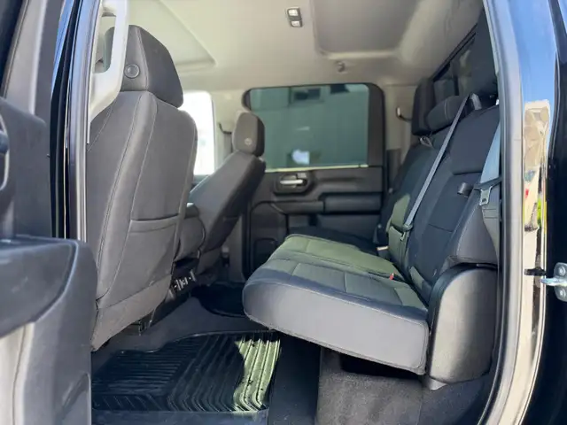 2020 Chevrolet Silverado 2500HD LT /6.6L GAS /4X4 /NO ACCIDENTS - Photo 11