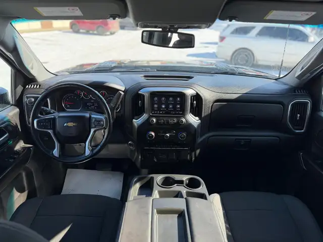 2020 Chevrolet Silverado 2500HD LT /6.6L GAS /4X4 /NO ACCIDENTS - Photo 12