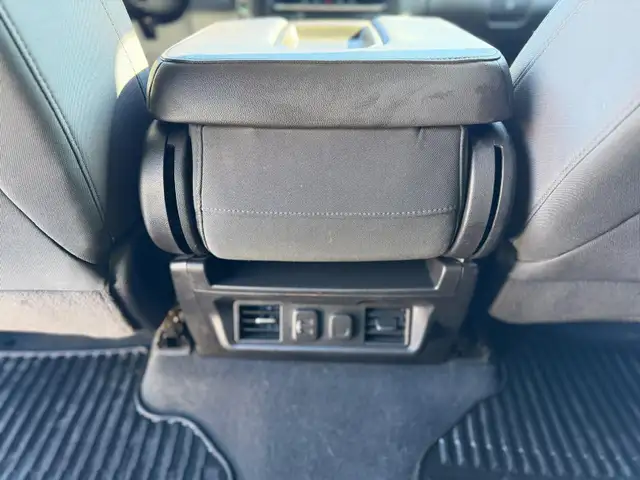 2020 Chevrolet Silverado 2500HD LT /6.6L GAS /4X4 /NO ACCIDENTS - Photo 13