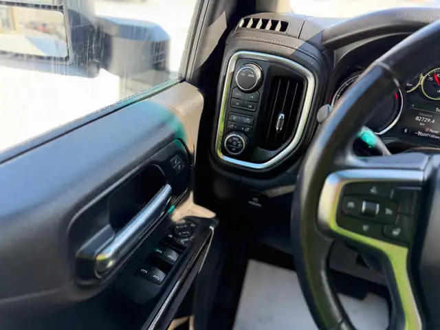 2020 Chevrolet Silverado 2500HD LT /6.6L GAS /4X4 /NO ACCIDENTS - Photo 14