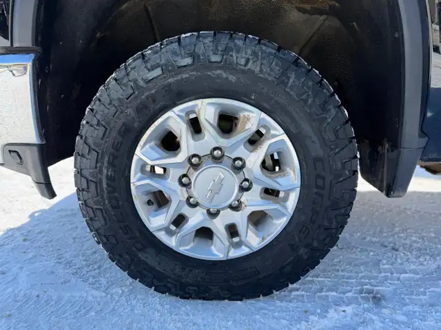 2020 Chevrolet Silverado 2500HD LT /6.6L GAS /4X4 /NO ACCIDENTS - Photo 20