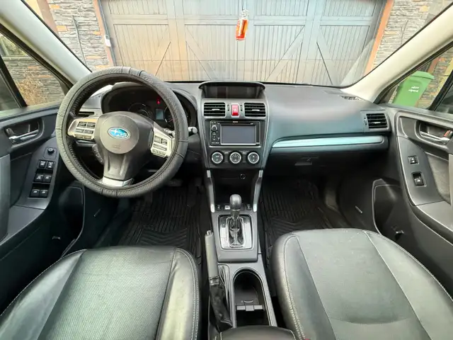 2015 Subaru Forester 2.5i Touring AWD - Photo 8