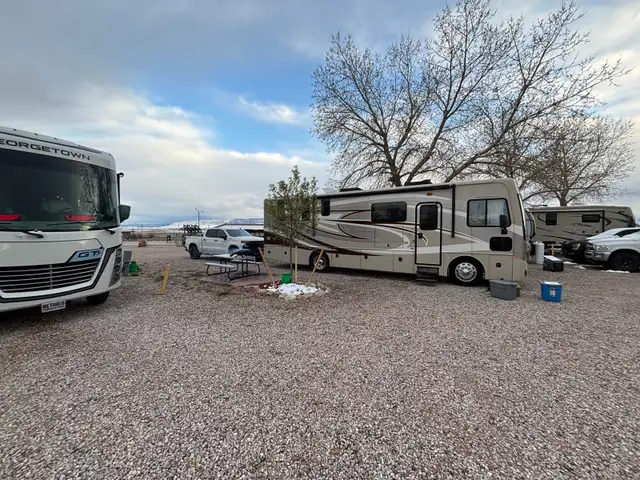 motorhome/RV - Photo 2