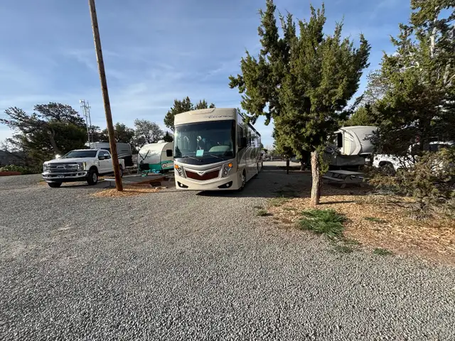 motorhome/RV - Photo 3