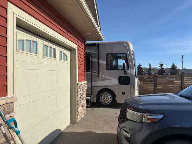 motorhome/RV - Photo 8