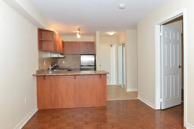 renovated one bedroom - ID 2507 - Photo 3