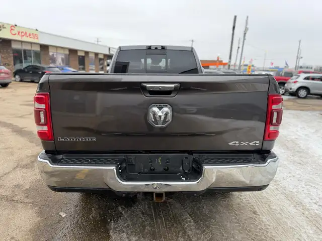 2022 Ram 3500 LARAMIE / 8FT LONG BOX / NO ACCCIDENTS / ONE OWNER - Photo 4