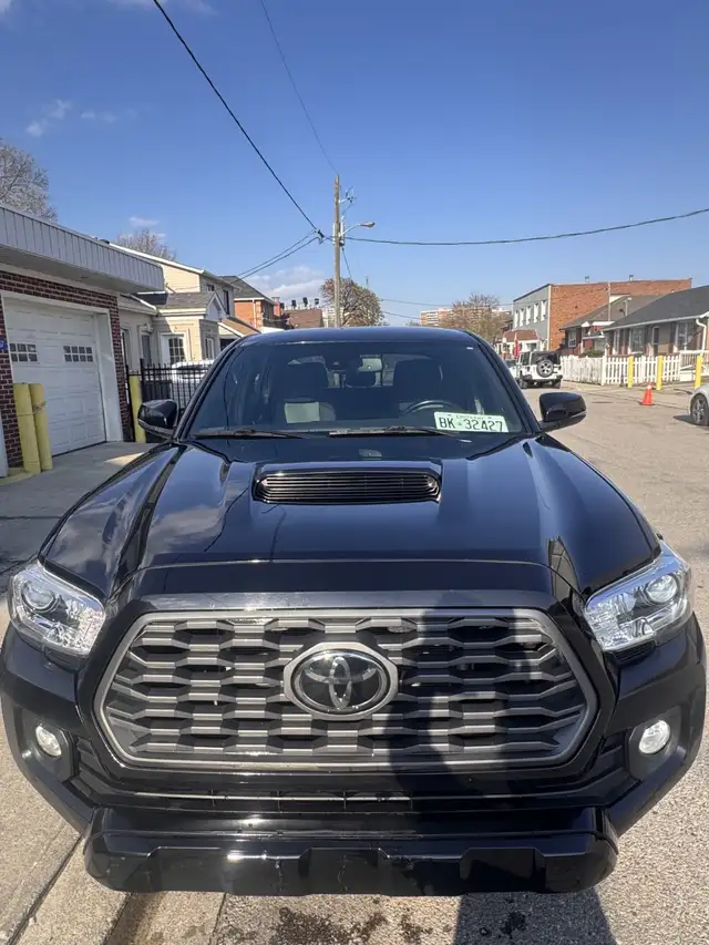 2021 Toyota Tacoma TRD sport for $28500 - Photo 3