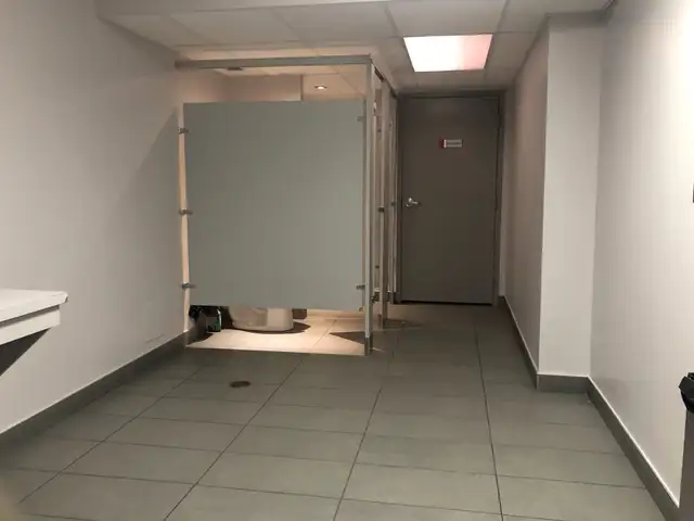 Yonge & Eglinton, 9500 sf Office Space - Utilities Included! - Photo 9