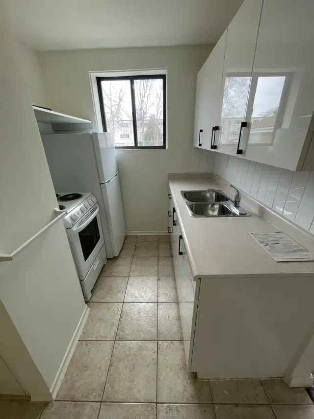 2 BED 1 BATH $1495/MTH - Photo 2