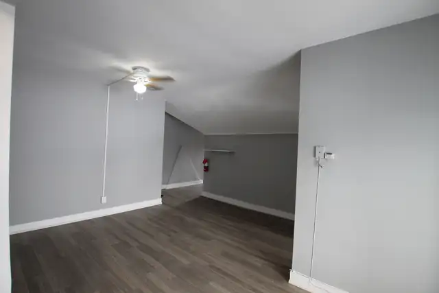 D103 Neeve Street - Bachelor Apartment for Rent - Photo 3