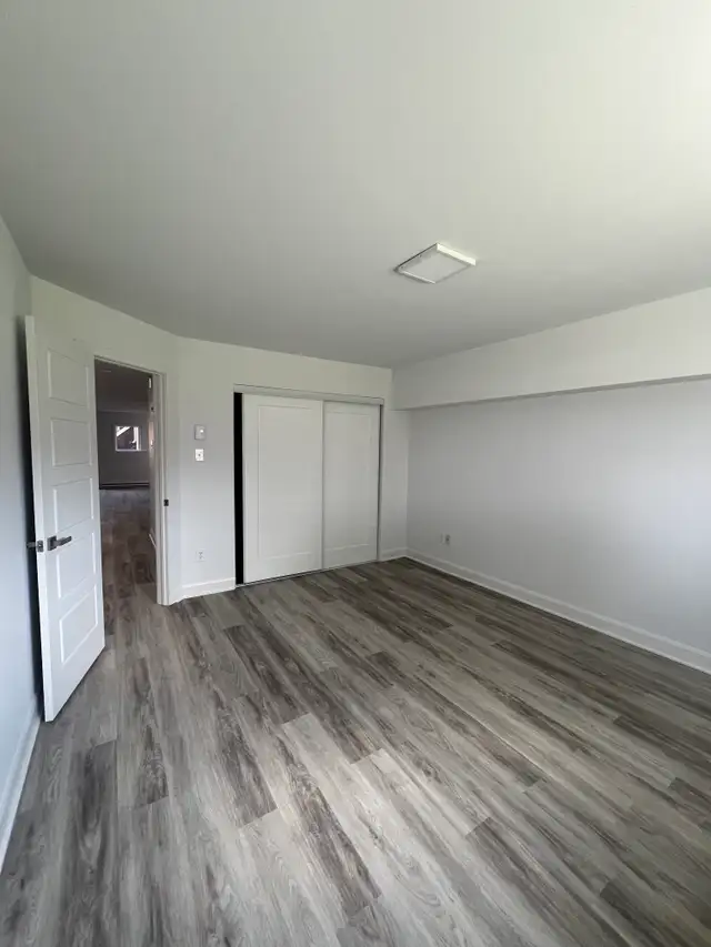 Joli condo 2 chambres RÉNOVÉ - Beautiful 2 bedroom condo - Photo 8