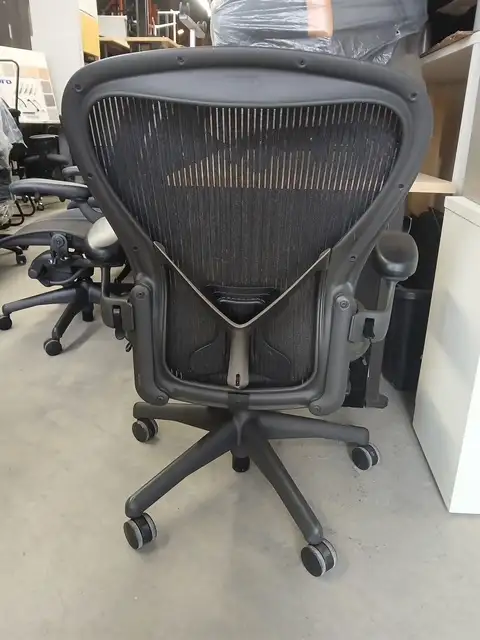 Herman Miller Aeron chairs size C and B $799/excellent condition - Photo 2