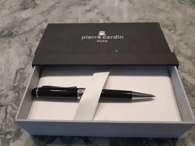 MONT BLANC PEN AND OTHER COLLECTIBLES - Photo 5