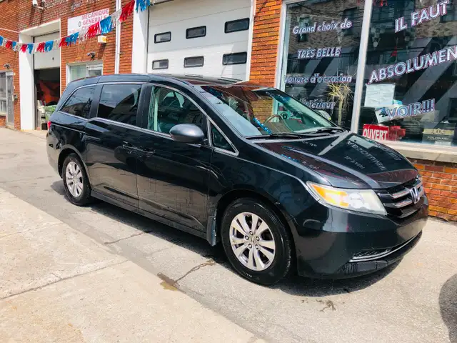 GARANTIE/2014 HONDA ODYSSEY SE/ 8 PASSENGER/TRÈS BONNE MÉCANIQUE