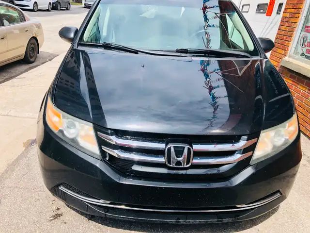 GARANTIE/2014 HONDA ODYSSEY SE/ 8 PASSENGER/TRÈS BONNE MÉCANIQUE - Photo 4