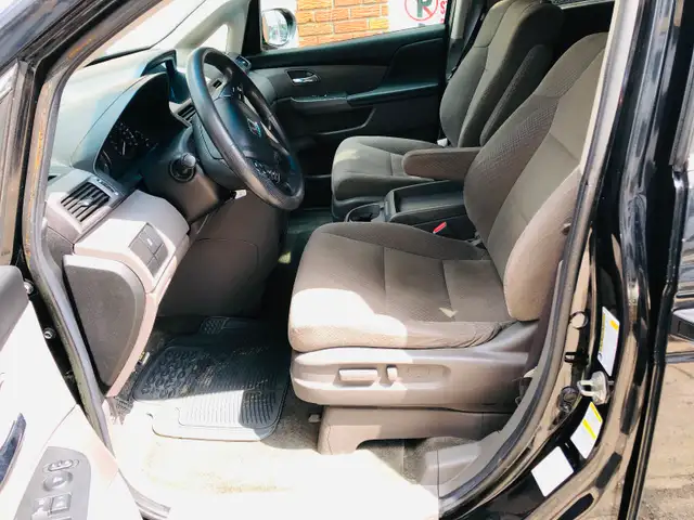 GARANTIE/2014 HONDA ODYSSEY SE/ 8 PASSENGER/TRÈS BONNE MÉCANIQUE - Photo 9