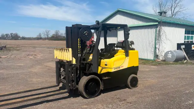 2017 Hyster S155FT 15,500lb forklift, 88' - 150',ss,LP, 8' forks - Photo 2