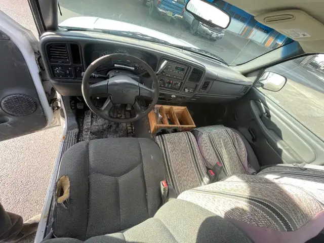 2003 GMC Sierra Regular Cab - Photo 5