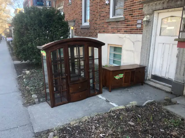 Bahut en bois dur véritable à Donner avant Mercredi - Photo 2