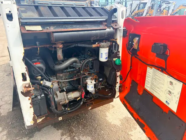 BOBCAT S100 SKID STEER LOADER-KUBOTA, CATERPILAR ETC - Photo 8