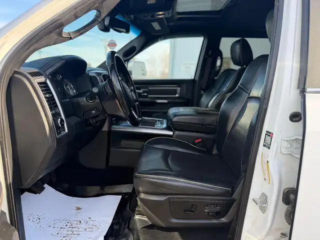 2018 Ram 3500 LIMITED LONGHORN MEGACAB ONE OWNER NO ACCIDENTS - Photo 11