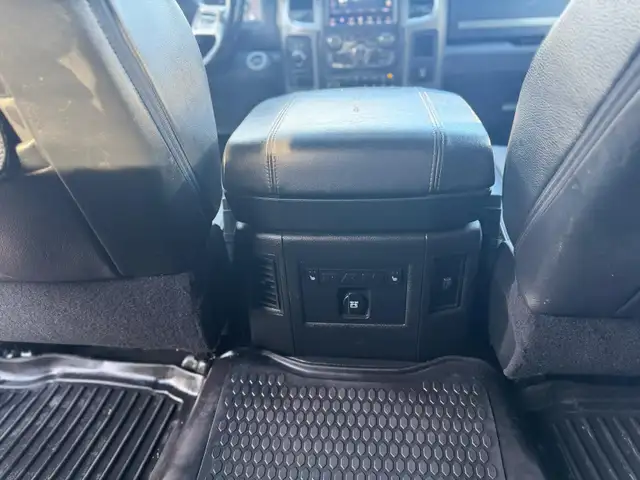 2018 Ram 3500 LIMITED LONGHORN MEGACAB ONE OWNER NO ACCIDENTS - Photo 17