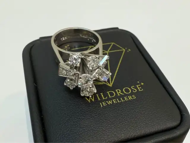 Brinkhaus Vintage 18Karat Statement Ring 1.30 Carats Diamonds - Photo 3