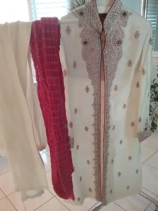 Sherwani - Photo 2