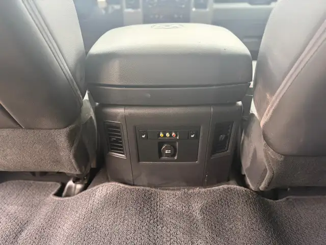 2012 Ram 3500 MEGA CAB 4X4 - Photo 9