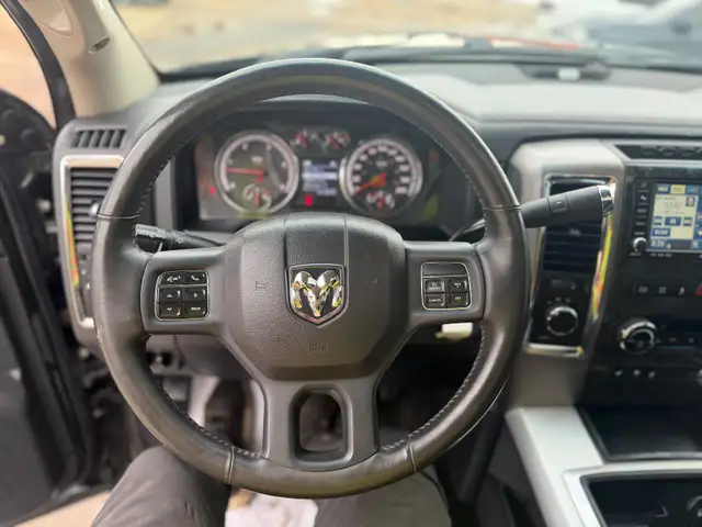 2012 Ram 3500 MEGA CAB 4X4 - Photo 14