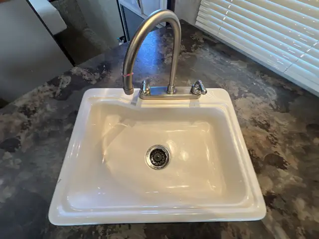 2014 KEYSTONE COUGAR 28RBS BUNKS, SPACIOUS, BUNK MODEL - Photo 27