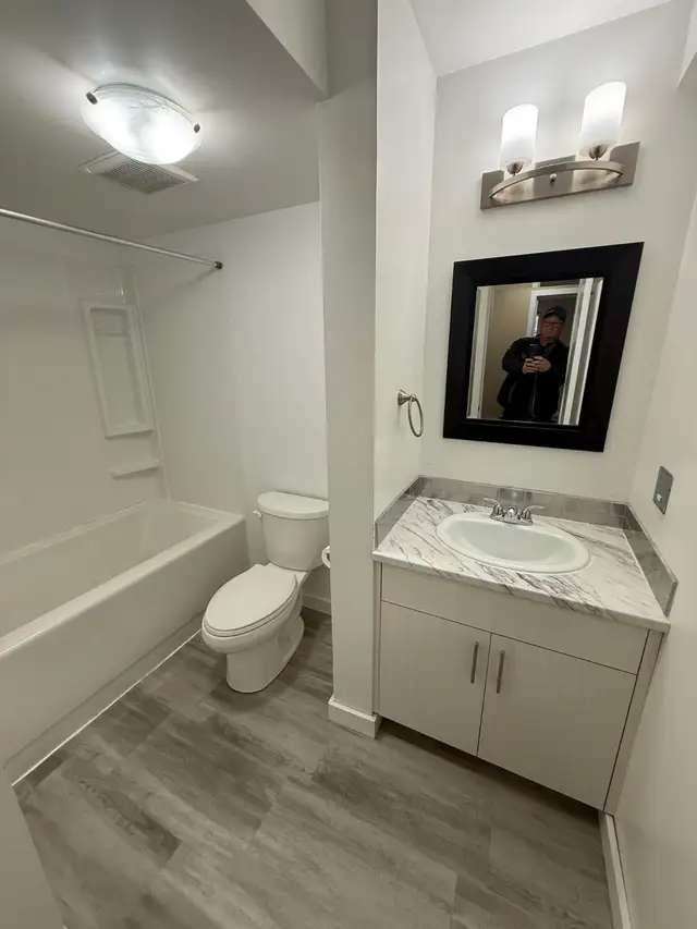 Renovated 2 Bedroom Apartment in Kimberley - Photo 5