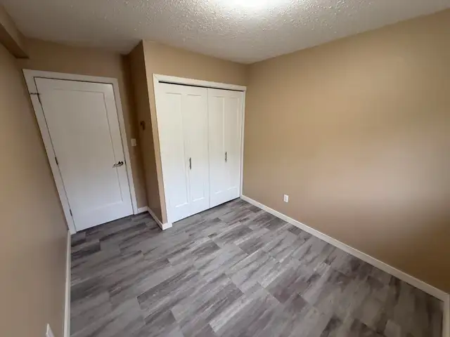 Renovated 2 Bedroom Apartment in Kimberley - Photo 8