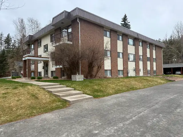 Renovated 2 Bedroom Apartment in Kimberley - Photo 13
