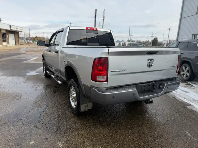 2013 Ram 2500 SLT OUTDOORSMAN ONE OWNER NO ACCIDERNTS CREW 4X4 - Photo 3