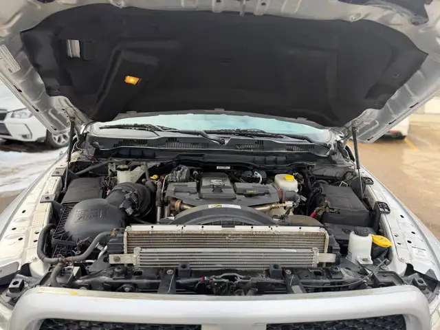 2013 Ram 2500 SLT OUTDOORSMAN ONE OWNER NO ACCIDERNTS CREW 4X4 - Photo 10